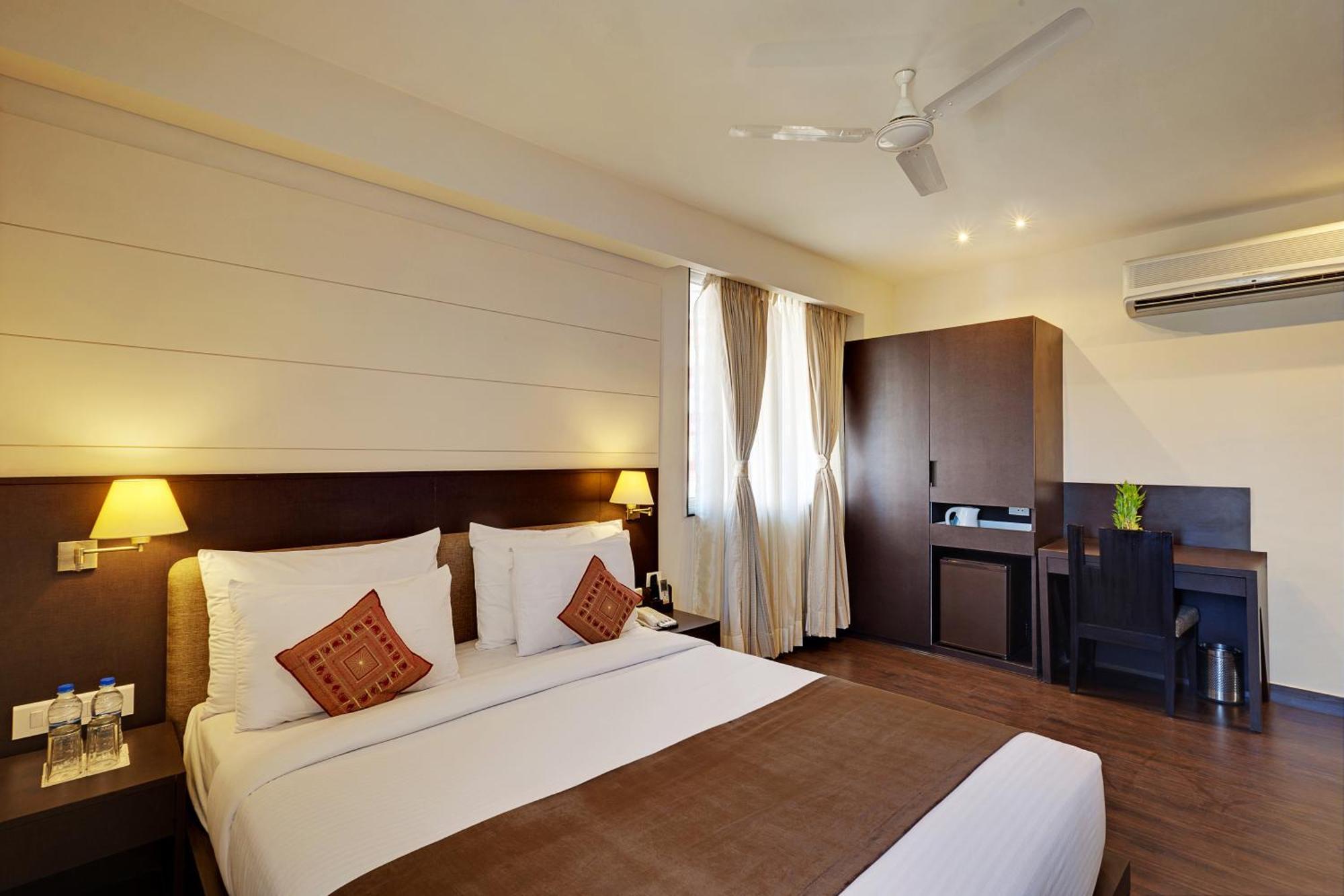Whispering Palms Hotel Jaipur Dış mekan fotoğraf