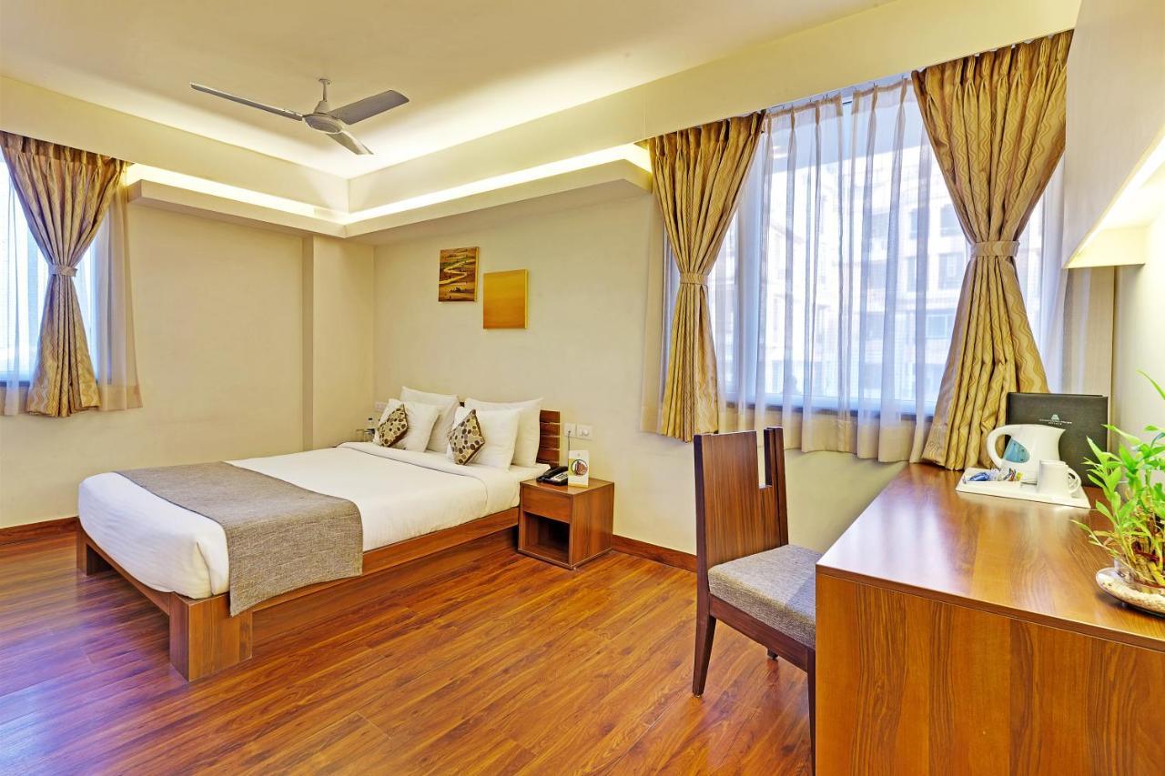 Whispering Palms Hotel Jaipur Dış mekan fotoğraf