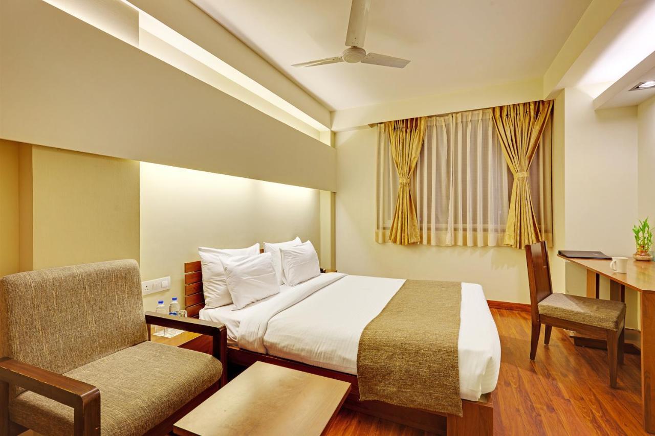 Whispering Palms Hotel Jaipur Dış mekan fotoğraf